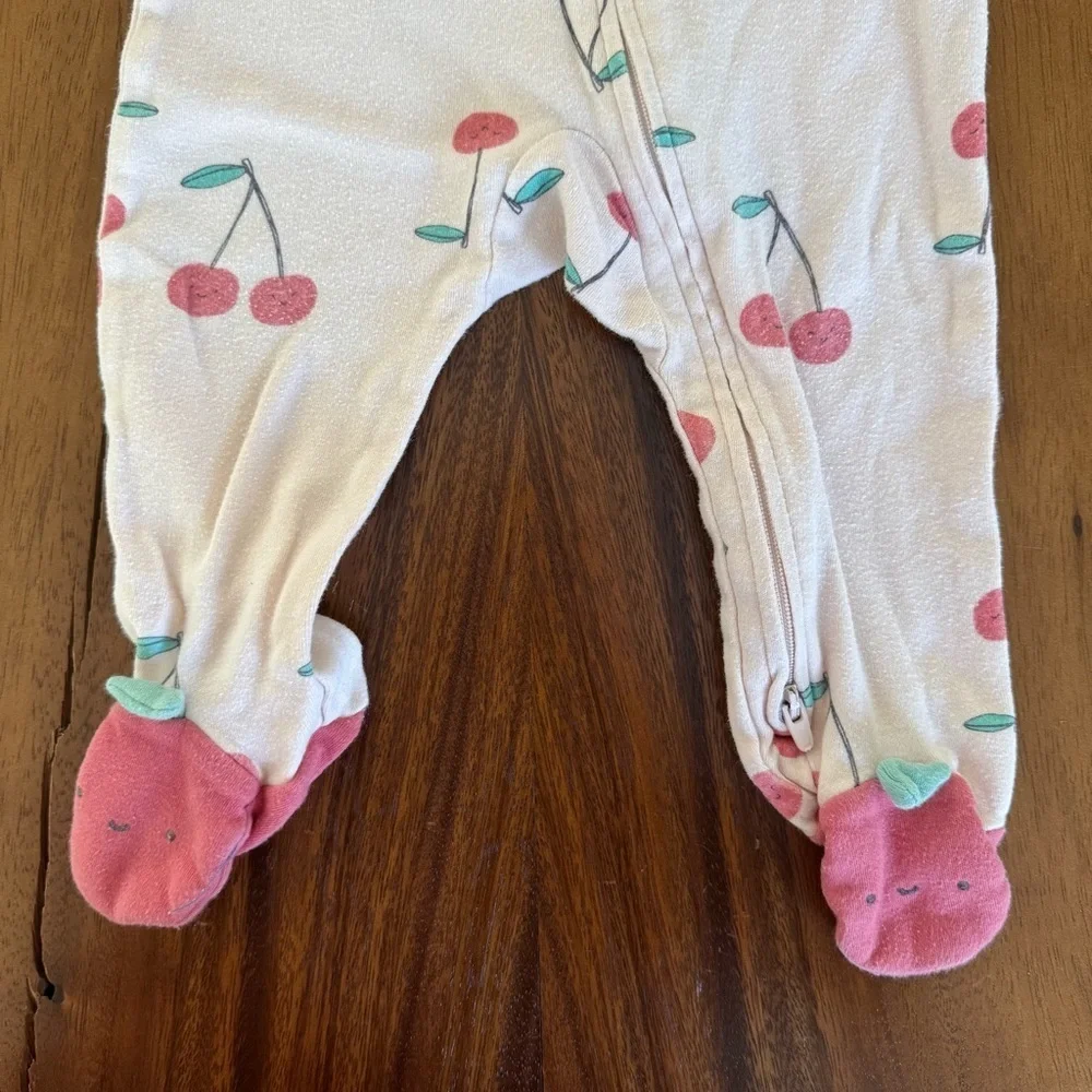 Carter’s Cherry Print Baby Girl Footed One Piece Pajama Size 9M 100% cotton